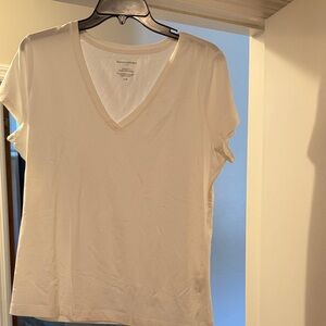 Banana Republic Classic White V-Neck Tee